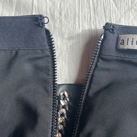 Alice + Olivia Leather Skirt Black "Jaya" Gold Chain Trim Accents Mini Skirt  0 - Picture 12 of 16